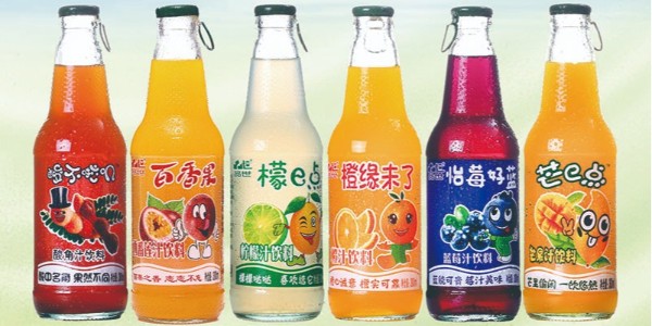 地摊经济助力品世果汁饮料火爆销售